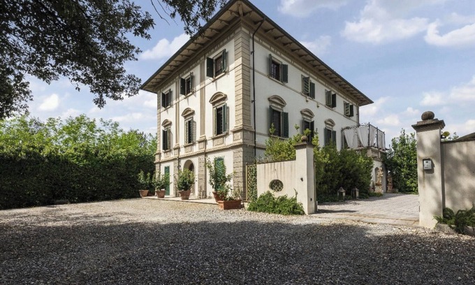 Lari Casa | Unique property: elegant and prestigious Art Nouveau villa in the Tuscan hills.