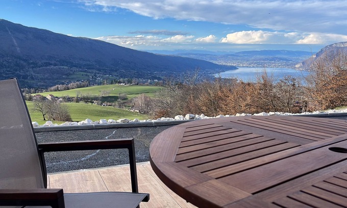 Saint-Eustache Apartamento | Unique, quiet Suite in the nature Lake & Mountains