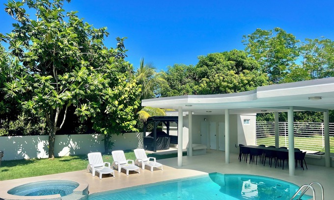 Mata de Platano Casa | Unique Top of the Hill Caribbean Private Retreat