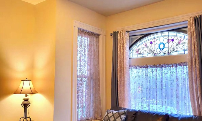 St. Joseph Apartamento | Unique, Two-story 3bdr Apt w/ Spiral Staircase in Museum Hill
