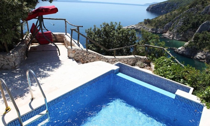 Brsec Villa | Villa única en el acantilado con vistas a la piscina y espectaculares