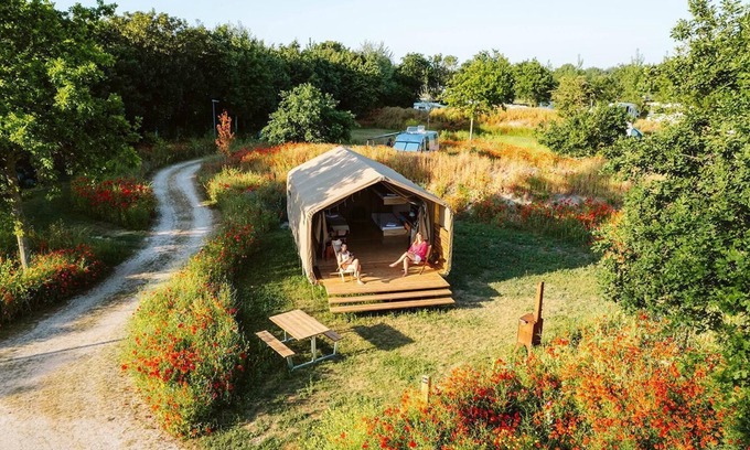 Ouddorp Alquiler De RV | Unique Wikkelhouse camping tent