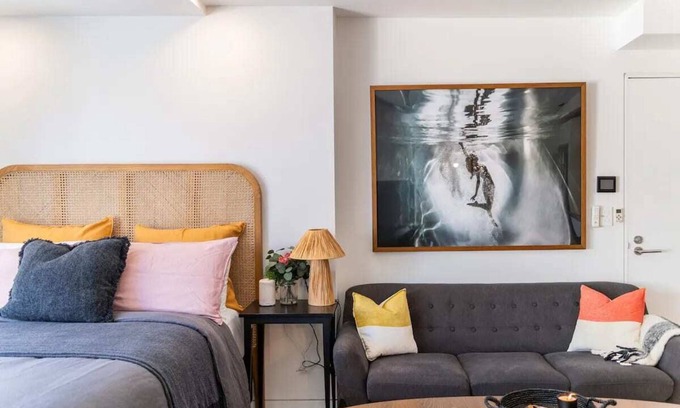Bilgola Beach Apartamento | Habitación con una decoración única en la ladera con vistas a la playa Bilgola