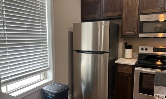 Shelbyville Apartamento | Unit 101Newly built one story apartment on the edge of town