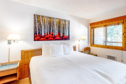 Tahoe Woods Casa | Unit 18B at Granlibakken