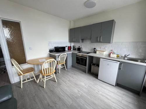 Cobh Apartamento | Unit 2 Island View Apartments With Stunning Harbour View