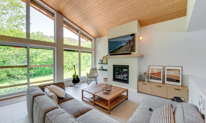 Beaupre Cabaña | Unit 206 ski-in/ski-out - 4 bedrooms chalet for 12 people
