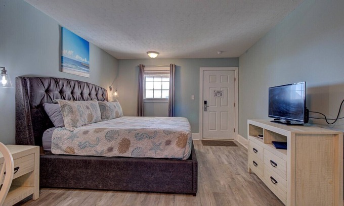 Surf City Casa | Unit 215SD at Tiffany's Motel
