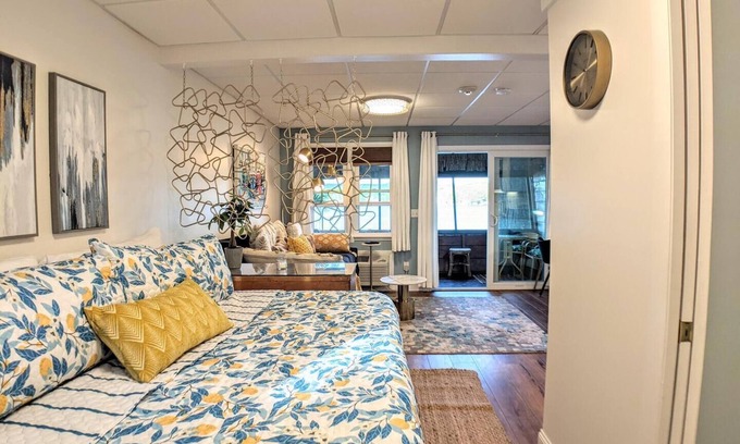 Winnisquam Condominio | Unit 25 at The Lord Hampshire
