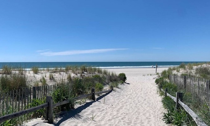 Ventnor City Apartamento | Unit 5 · Beach Studio Vibes: Steps Away From Boardwalk