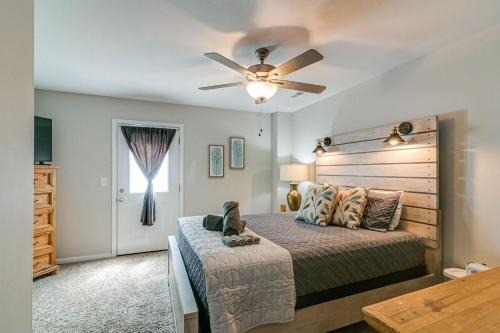 Clarksville Casa | Unit #B 1010 Franklin St