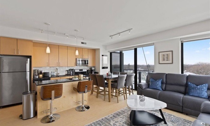 Evanston Apartamento | "Unity of Evanston" 3 BDR+2BA ModernLuxe High Rise