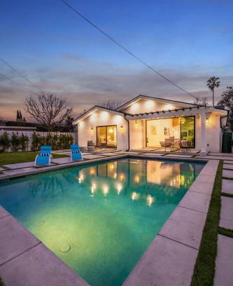 Toluca Woods Villa | Universal Studio Stellar Home with pool and jacuzzi