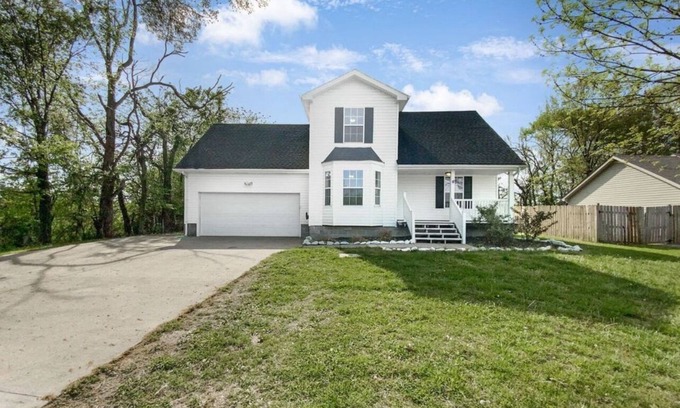 Clarksville Casa | Universe Home In Tennesse