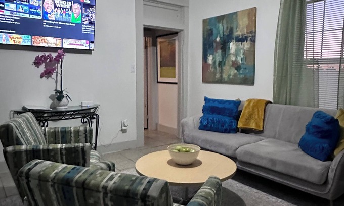 South Park Apartamento | University home Cozy 2-bed great location safe hospital & UD nearby AC, WiFi