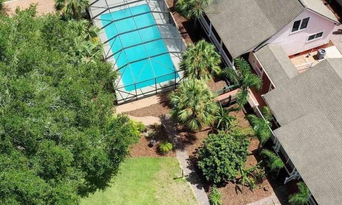 Duckpond Casa | University House - 8 Bedrooms - Walk to UF / Stadium