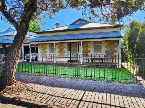 Unley Casa | Unley Retreat