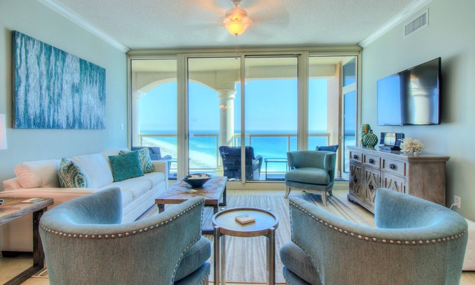 Pensacola Beach Condominio | VISTAS FRONTALES AL GOLFO - PISO 18 - TORRE 3 - ¡TARIFAS TODO INCLUIDO! NUEVOS MUEBLES!