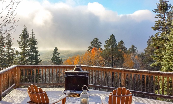 Durango - Purgatory Cabina | Escapada apta para perros, desconectada con vistas arboladas y estudio de yoga privado