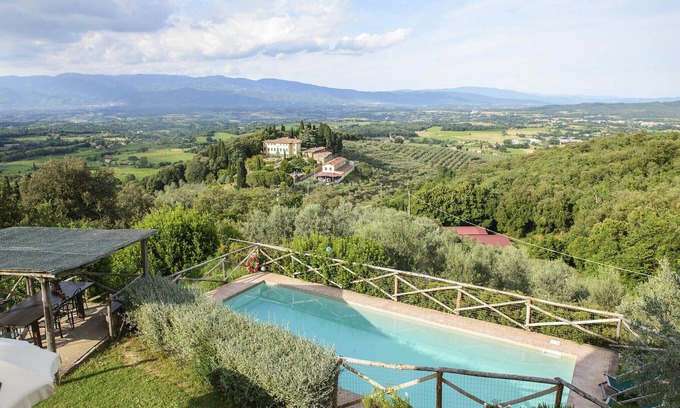 Bucine Otro | Granja virgen con piscina privada, increíble panorama sobre el valle y el vino.
