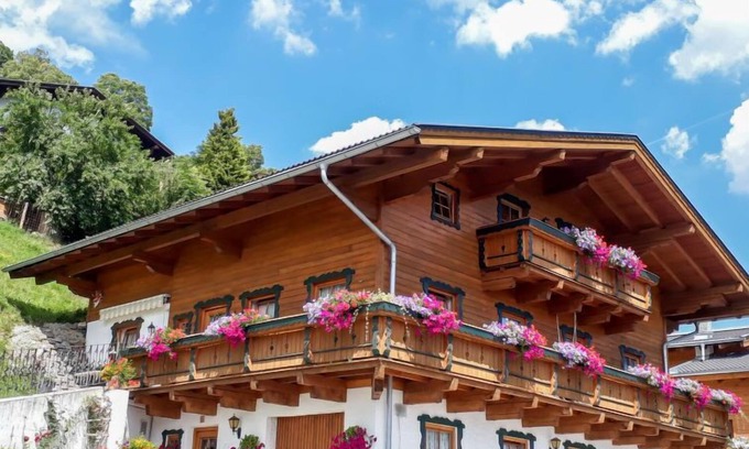 Thumersbach Apartamento | Unterpirchhof by Interhome