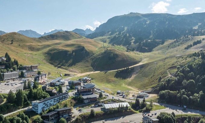 Chamrousse Chalet De Esquí | Unusual chalet, 2 ppl, terrace with mountain view.
