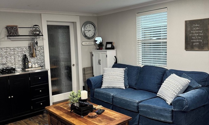 Lodi Cabaña | Unwind@839 says it all! Charming cottage in Lodi, a wine country destination.