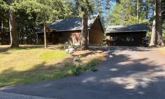 Three Lakes Casa | Unwind and Relax at the Zen House.