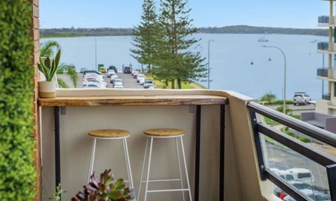 Port Macquarie Apartamento | Unwind at Hastings Haven. Modern & centrally located apartment with water views