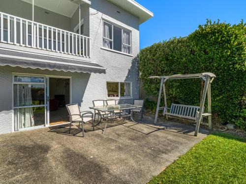 Tindalls Beach Apartamento | Unwind at Tindalls Bay - Whangaparaoa Apartment