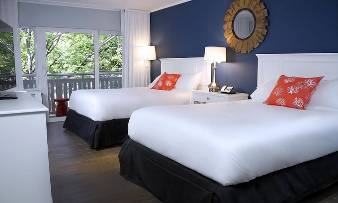 Marathon Complejo | Unwind at Your Own Oceanfront Haven - Resort Amenities, Pets Welcome - 2 Units