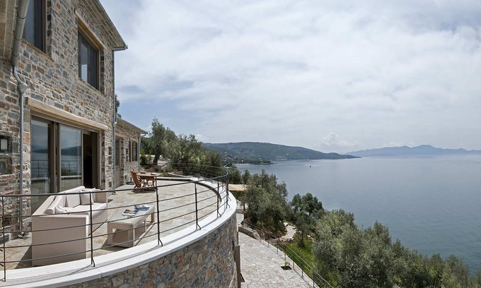 South Pelion Villa | Villa Paradise: lujo frente al mar. La intimidad y privacidad