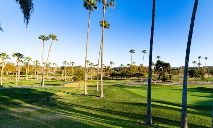Rancho Santa Fe Hotel | Unwind in Style w/ Golf Course Views, Spa Access & Sparkling Pool l 3 Rooms