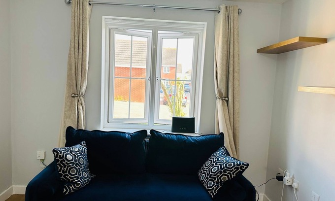Corby Casa | Unwind in Style: Your Home Away From Home in Corby