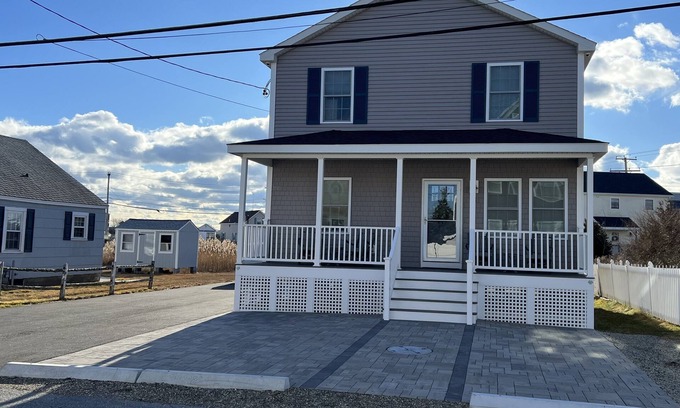 Hampton Casa | Unwind Oceanside Private single family home