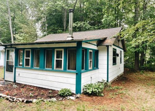 Carp Lake Casa | Up North No Worries! - Close to Mackinac Island!
