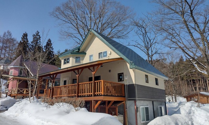 Inawashiro Casa | Up to 10 people Shakunage Building No 8 Spaciou / Yama-gu Fukushima