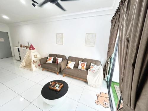 Taman Bukit Mewah Apartamento | Up to 9 Person, Next to Paradigm Mall's new Theme park, Escape JB