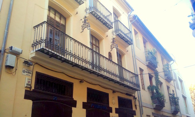 Barrio del Carmen Apartamento | Up Town 25