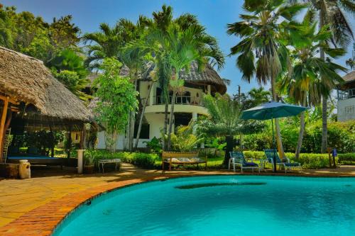 Galu Beach Cama Y Desayuno | Upani in Diani