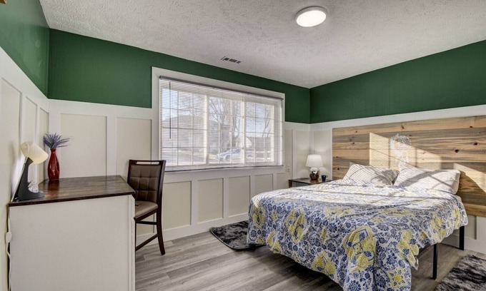 Pottawattamie County Apartamento | Updated 1 Bedroom Apartment A Stone's Throw From Downtown Omaha