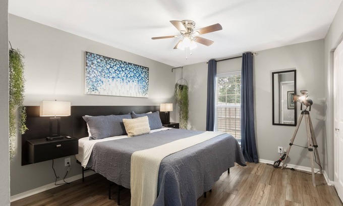 Northeast Pensacola Casa | Updated 2 bed w/ fenced yard * Dog Friendly * Fox Den F