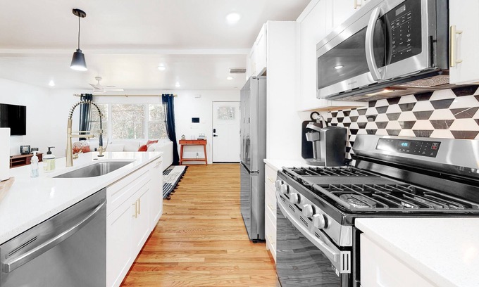 Collier Heights Casa | Updated 2-story modern home near downtown with deck, washer/dryer, grill, AC
