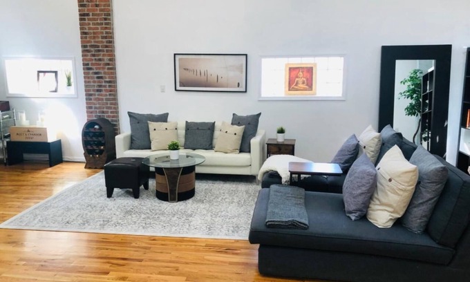 North Bergen Condominio | Increíble de dos niveles Condo pocos minutos de Times Square y del sueño americano comercial
