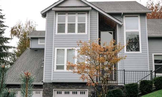 Washougal Casa | Updated and Modern Family Stay, Gateway to The Columbia River Gorge!