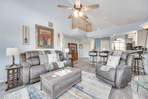 Branson Apartamento | Updated Branson Condo with Lake Taneycomo Views!