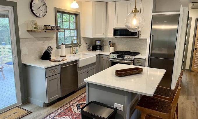 Charleston Casa | Updated Brick Charmer under the Oaks