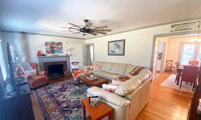 Clemson Casa | Updated Clemson Cottage with Room for Everyone!