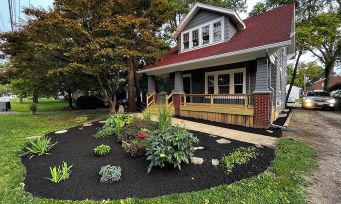 Westerville Casa | Updated Craftsman home, quiet setting, porch swing overlooking Old Town Park.