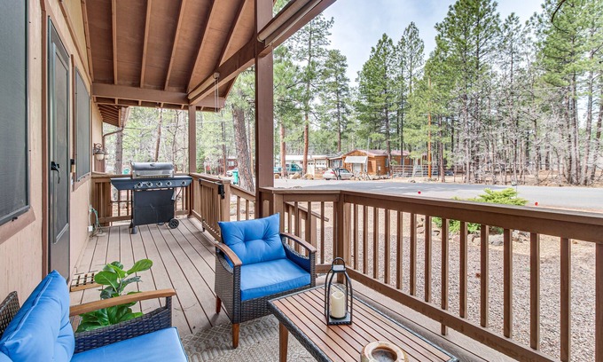 Pinetop Cabaña | Updated Deck & Fireside Table: Pinetop Cottage